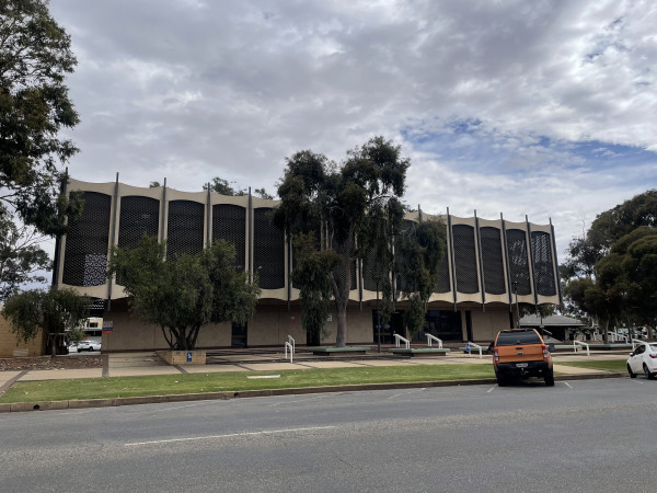 Aboriginal health org looks to buy land